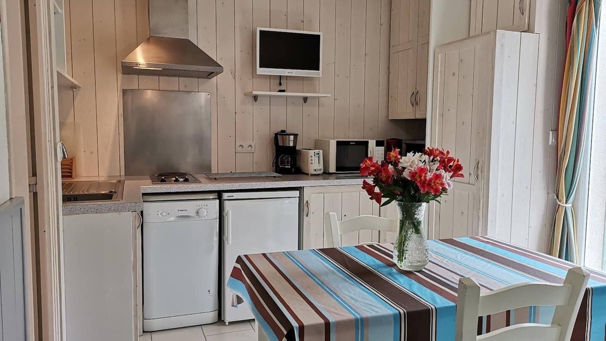 Sainte-Marie-de-Re Cottage | Cottage Les Roses de mer