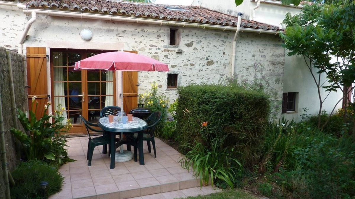 Cheffois House | Cottage "Les Hirondelles"