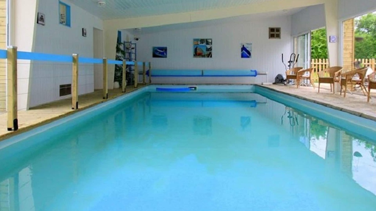 Boufflers House | Cottage Les Songes 10 people with indoor heated pool