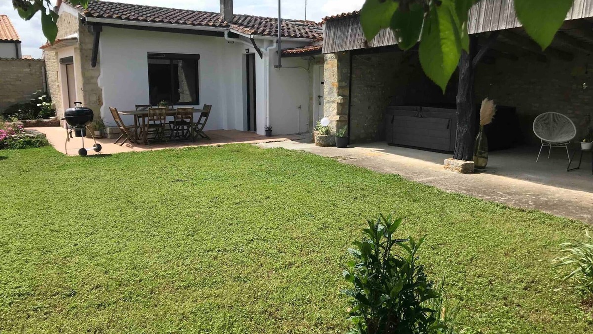 Le Gue-d'Allere House | Cottage LO RIO SPA Privatif