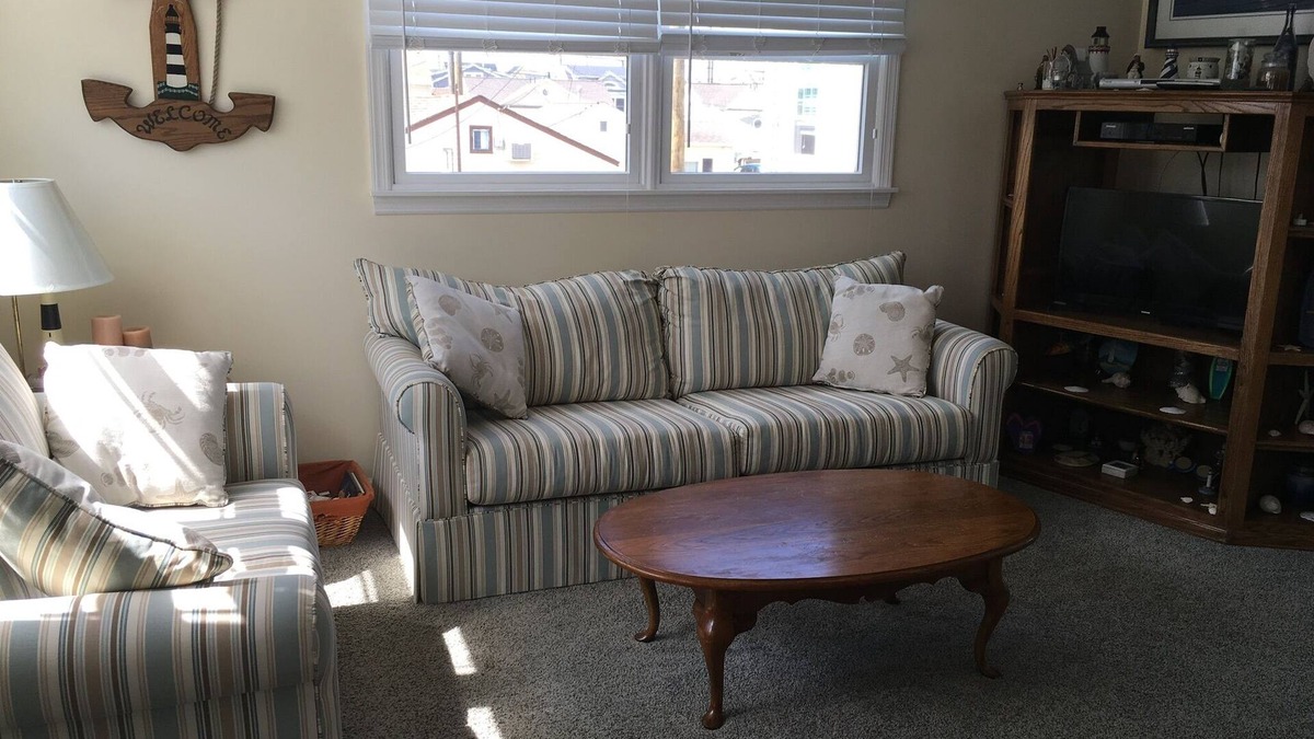 Lavallette Cottage | Cottage located 1 block from the beach and 1 block to the bay in Ocean Beach 2