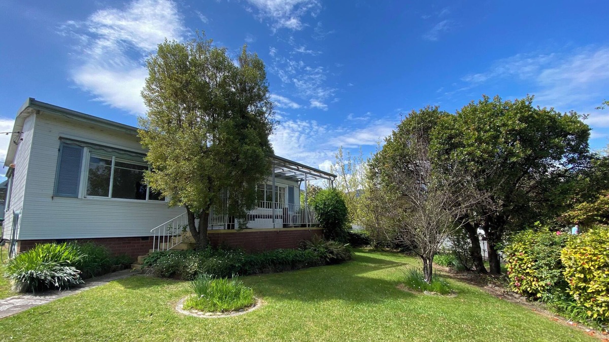 Khancoban Cottage | Cottage located at the gateway to the beautiful Kosciusko National Park.