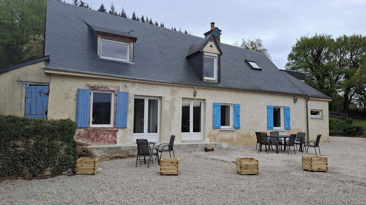 Mont-Saint-Jean Cottage | Cottage located in the countryside near the lake and the forest of Sillé le guillaume
