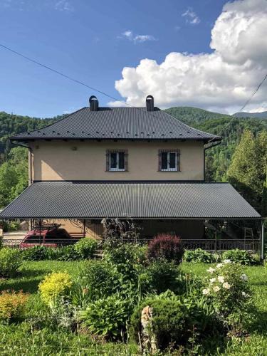 Yaremche House | Cottage "Lure"