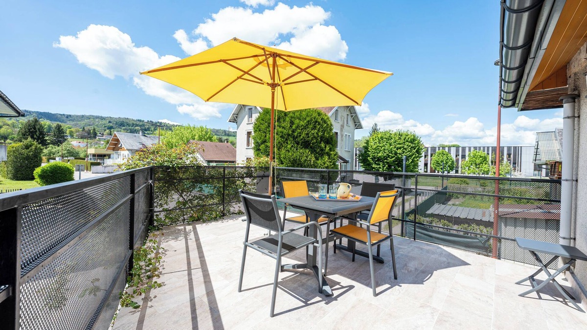 Albens Cottage | Cottage 'Marie Andre' with Private Terrace and Wi-Fi