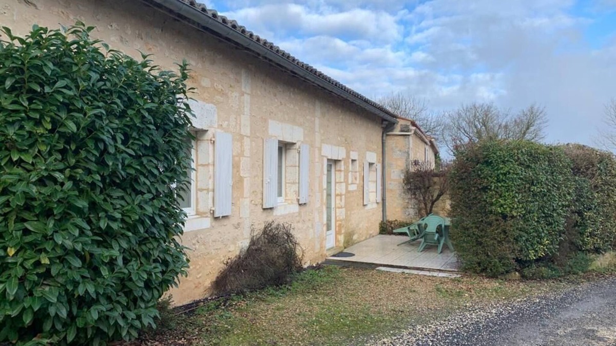 Touvre House | Cottage near Angoulême, Charente