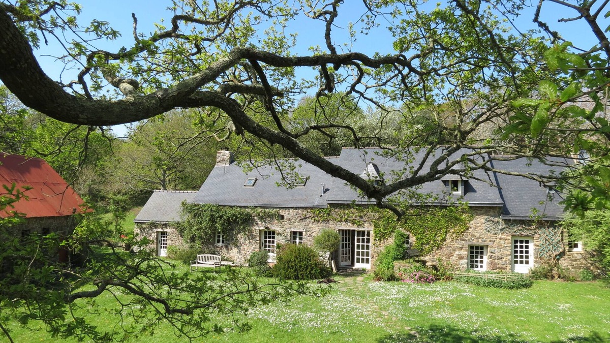 Argol Cottage | Cottage near the sea and can accommodate 11 people