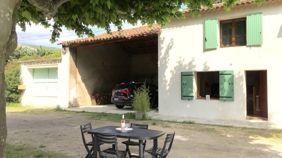 Orgon House | Cottage of two plane trees between Alpilles and Luberon