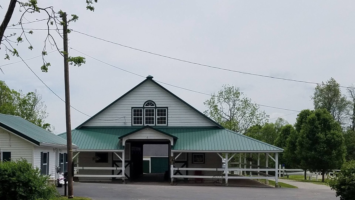 Lexington Cottage | Cottage on a thoroughbred farm, close to the Horse Park, Downtown, or Keeneland