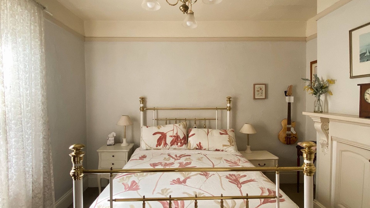 Hobart Central Business District Cottage | COTTAGE ON KING STREET SANDY BAY