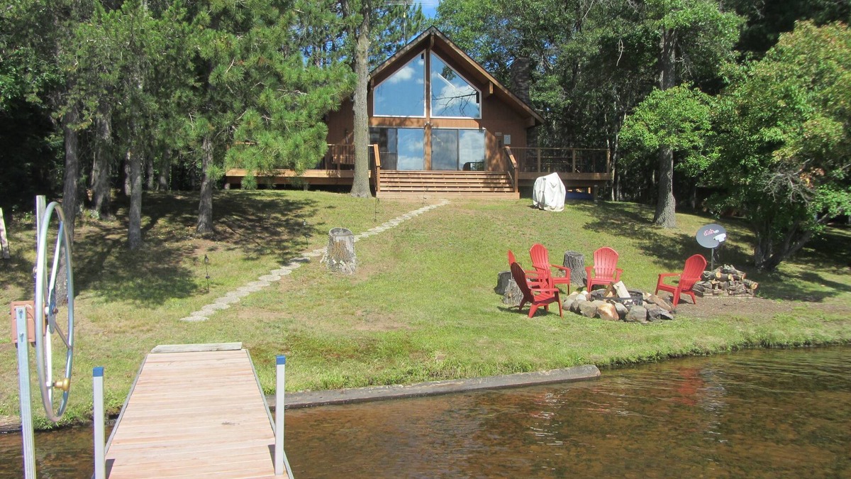 Markville Cabin | Cottage on Lake Minerva, Danbury, WI