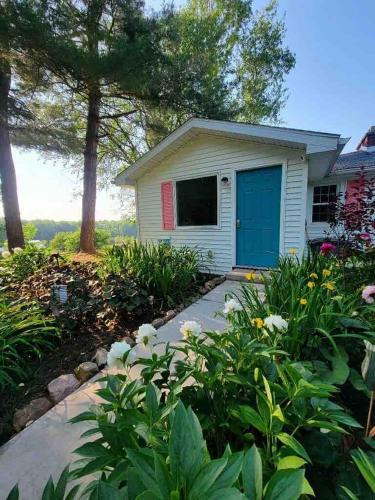 Newbury House | Cottage on Stoneycreek Acres, Our Family Farm