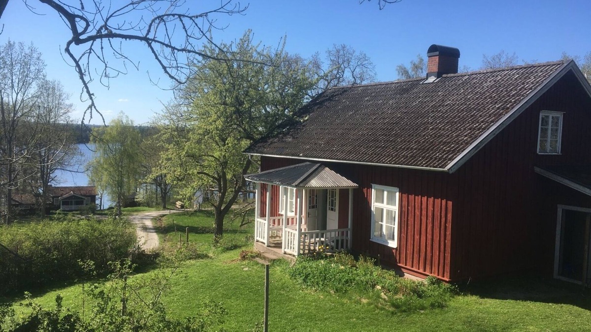 Kopmannebro House | Cottage on the banks of the Dalsland Canal