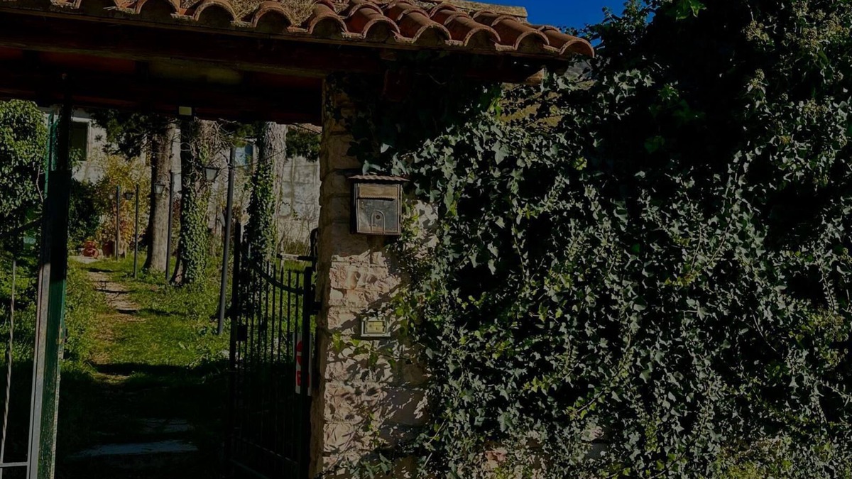 Gualdo Tadino House | Cottage plus dependace in all 14 beds.