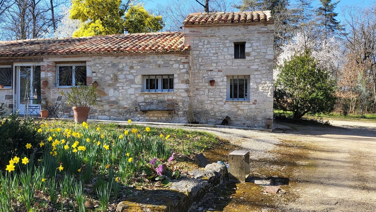 Tecou House | Cottage rental Gaillac countryside