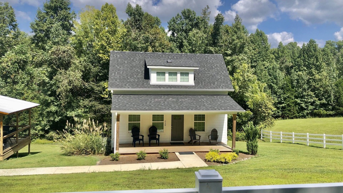 Smithville House | Cottage Retreat at Center Hill Lake, Four Seasons, Smithville, TN