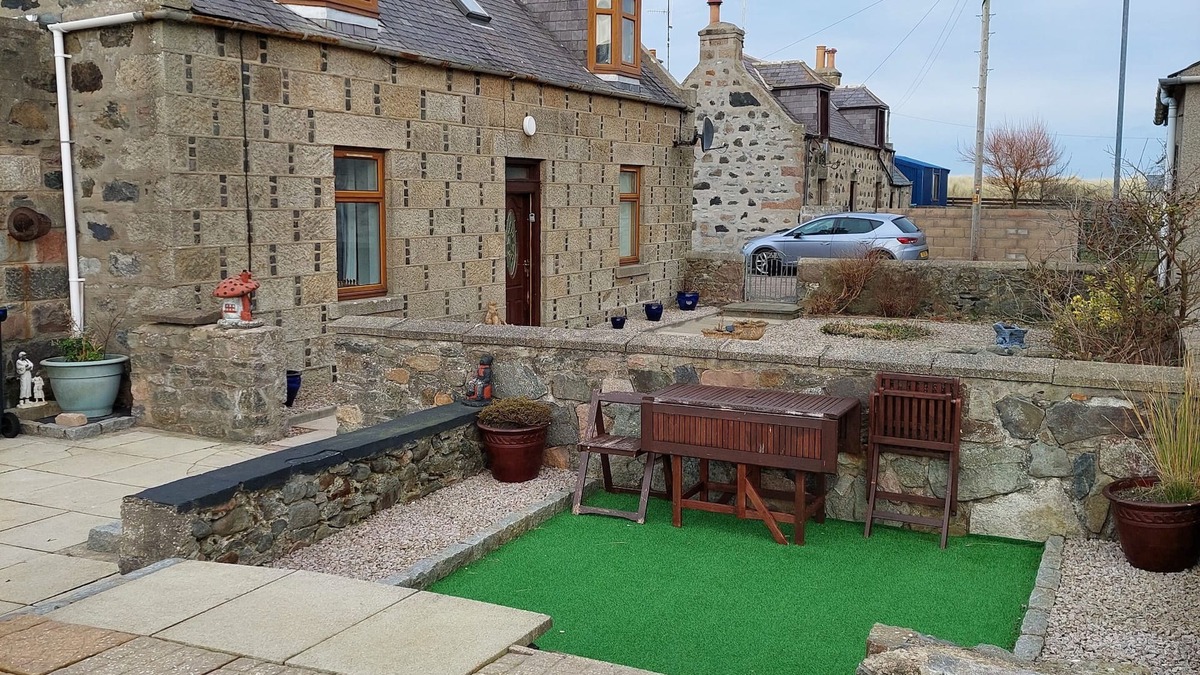 St Combs Cottage | Cottage right next to beach and golf course, a, bbq