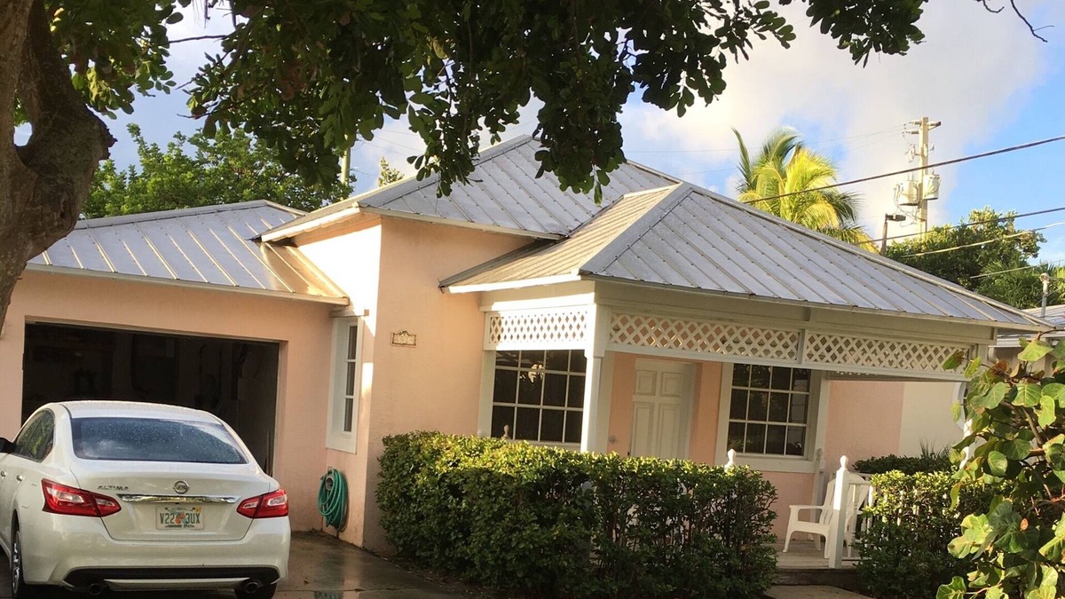 Juno Beach Cottage | Cottage Steps to Beach