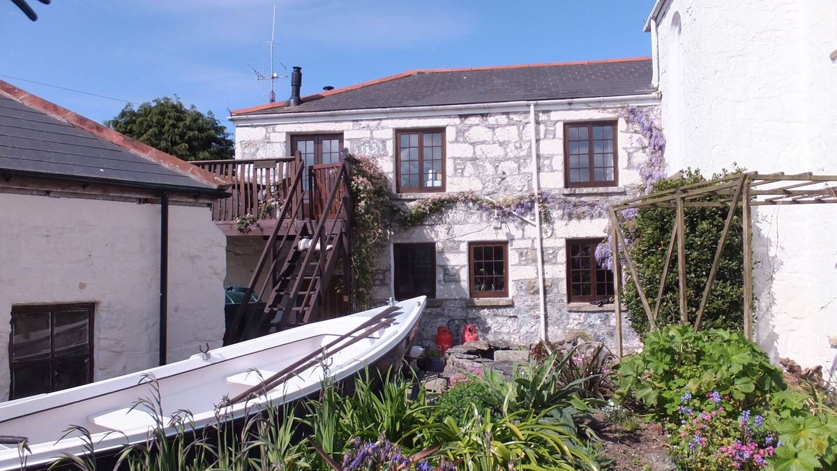 Mullion Apartment | Cottage-Style Apartment In Mullion, Lizard Peninsula, Cornwall, England
