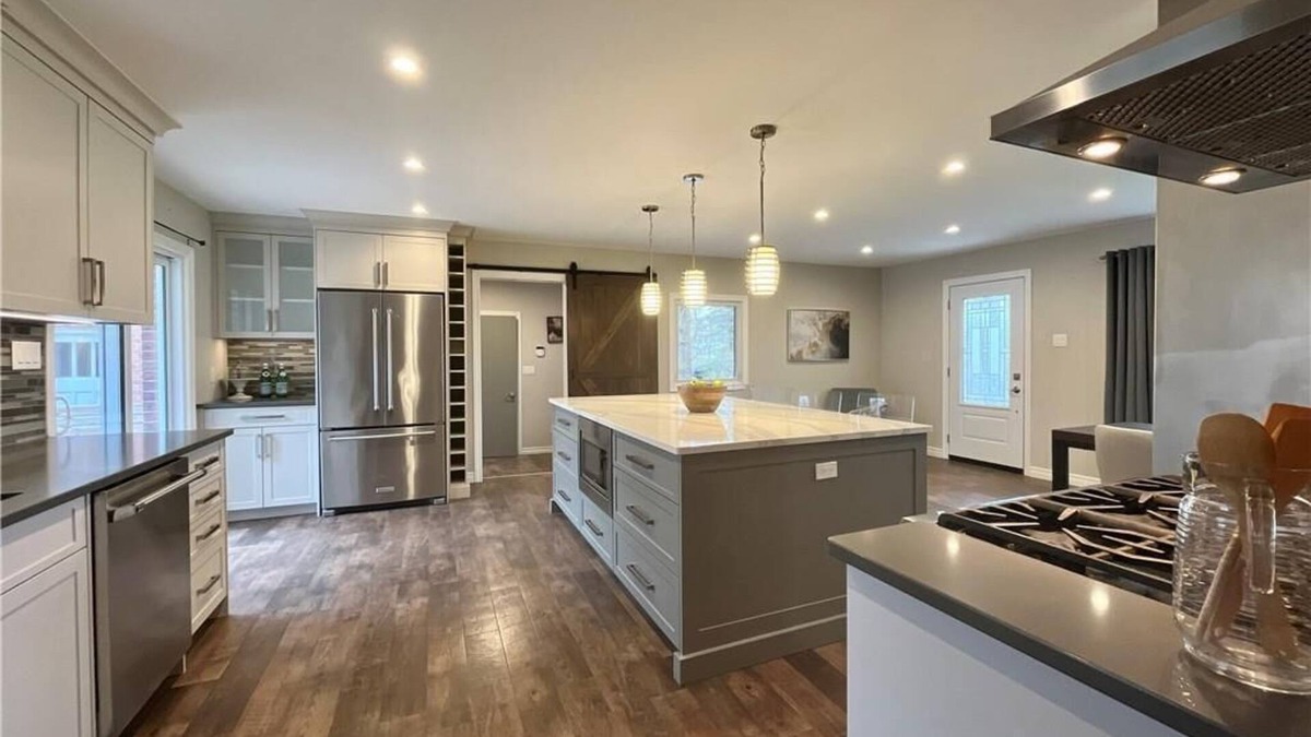 London House | Cottage Style Living in an Acreage