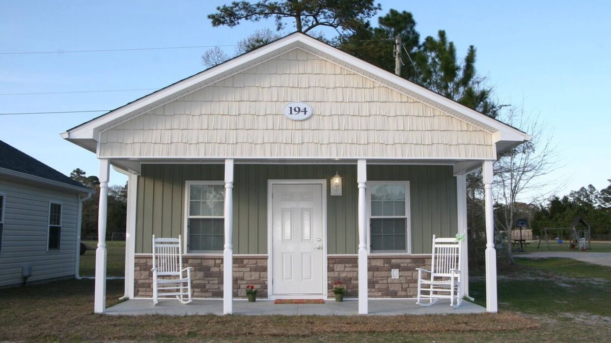 New Bern Cottage | Cottage Suite 194*