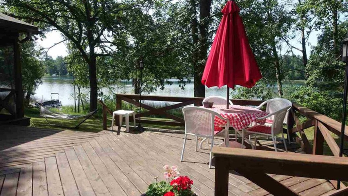 Scandinavia Cottage | Cottage & Suite on a Quiet Lake + Free Kayaks!