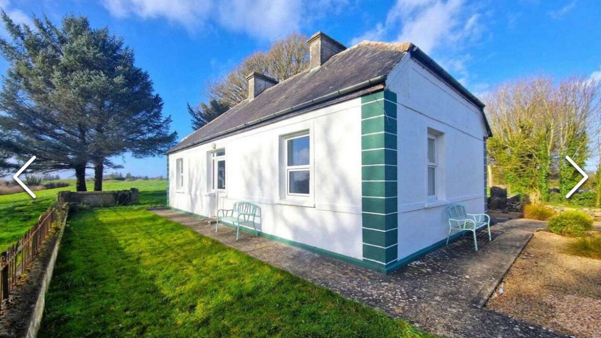 Aghaward House | Cottage "Tir na Cuine" "Terre de calme" 3 bedrooms & Office