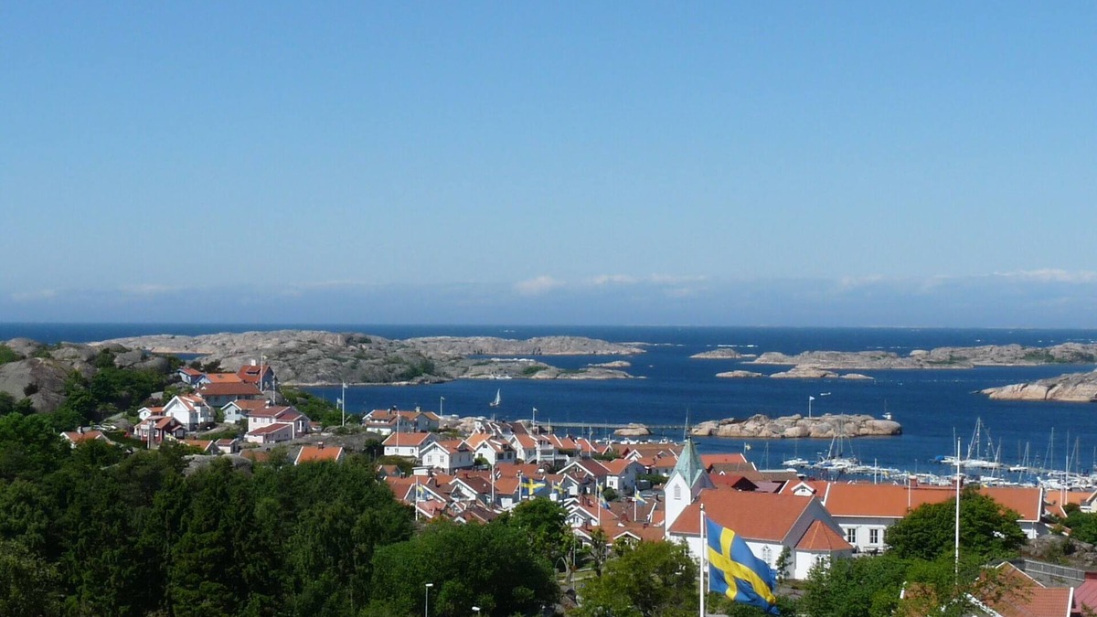 Bovallstrand Cottage | Cottage with sea view and the forest as a neighbour