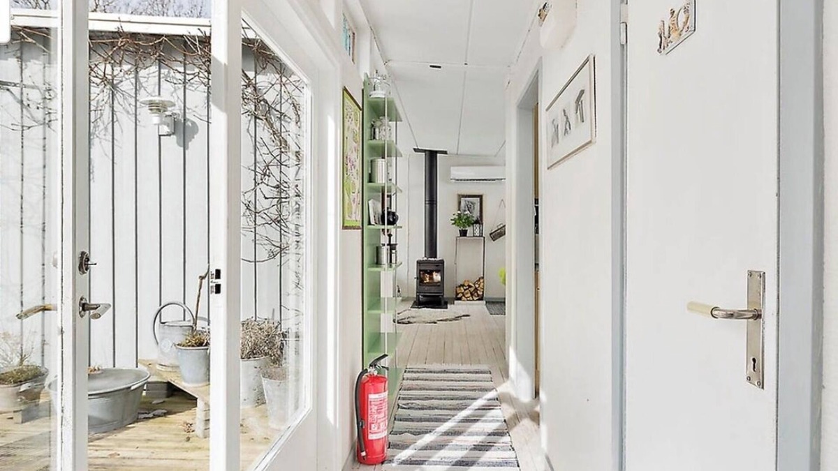 Listarum Cottage | Cottage With Family Friendly Garden, Beautiful Nature Near Lake and Forest
