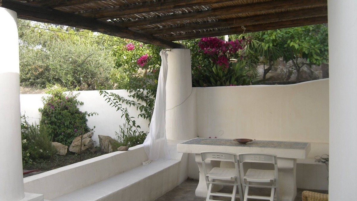 Aeolian Islands Apartment | Cottage with large garden in the center of Panarea