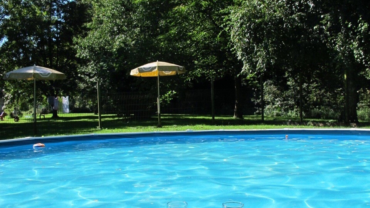 Tortefontaine Cottage | Cottage With Outdoor Pool, Sleeps 8 all ensuite