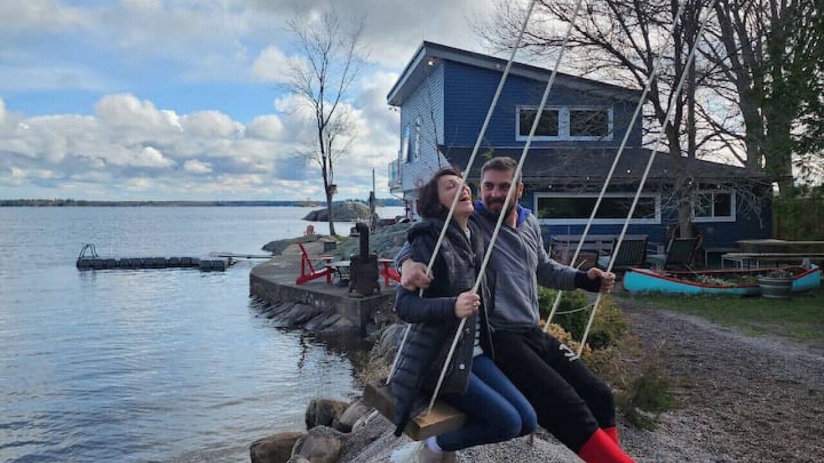 Gravenhurst Cottage | Cottage · Zuka Lakeview Cottage with Cedar Hot Tub & Sauna