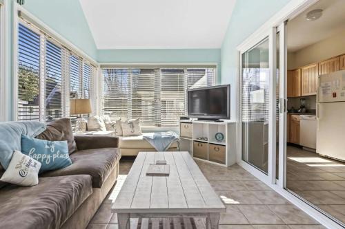 Summer Village House | Cottages at Summer Village Beach Get-A-Way