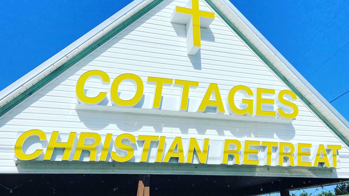 Kiska Beach Cottage | Cottages Christian Retreat