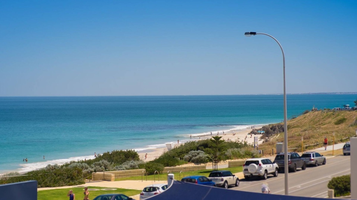 Cottesloe Apartment | Cottesloe Blue Apartment