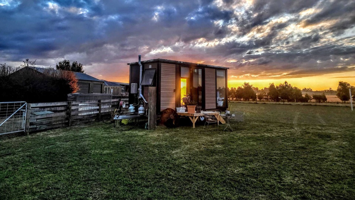 Hagley House | Cottesloe Summary:Se
