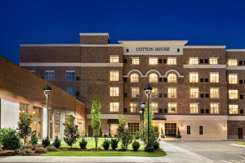 Cleveland Hotel | Cotton House, Cleveland, a Tribute Portfolio Hotel