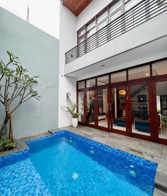 Bandung Villa | Cottonwood 4BR Villa Sutami with Pool Netflix BBQ