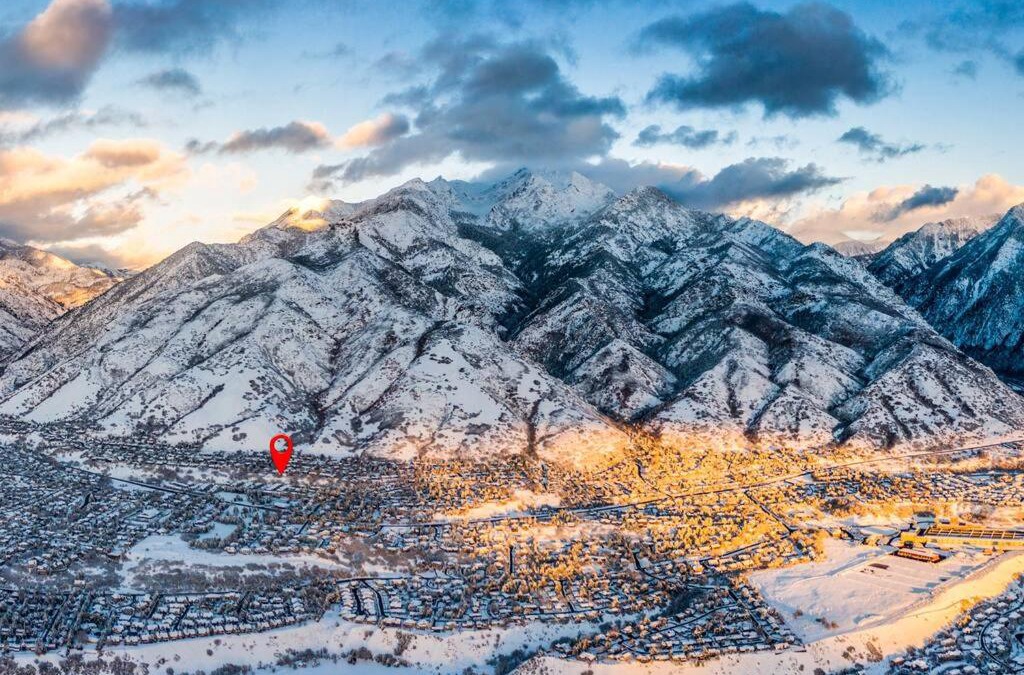 Cottonwood Heights Villa | Cottonwood Canyon Basecamp Retreat - 5 Bathrooms