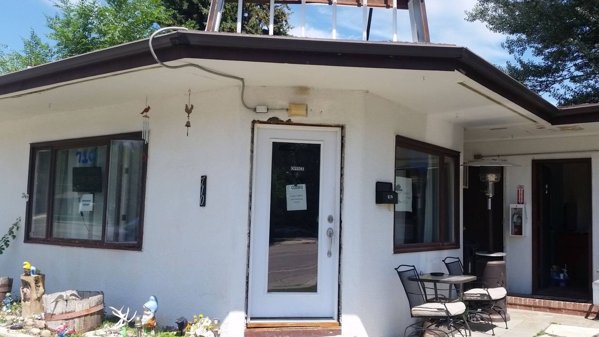 Basin Hotel | Cottonwood Cottages
