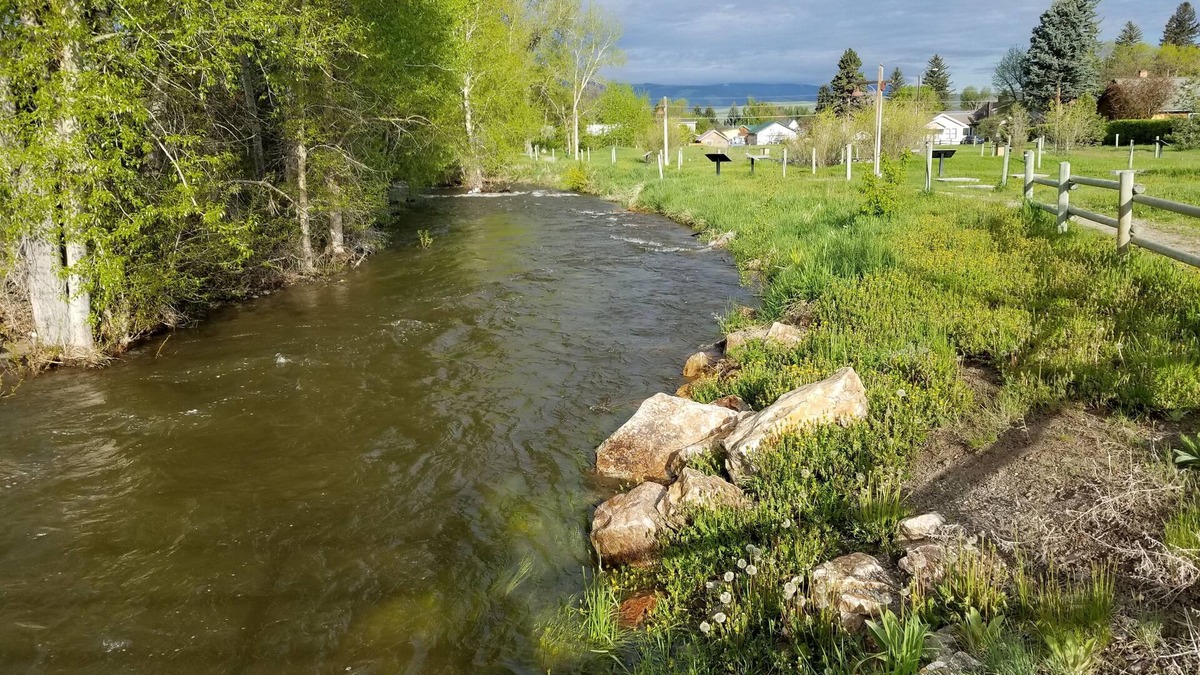 Deer Lodge House | Cottonwood Creek Getaway