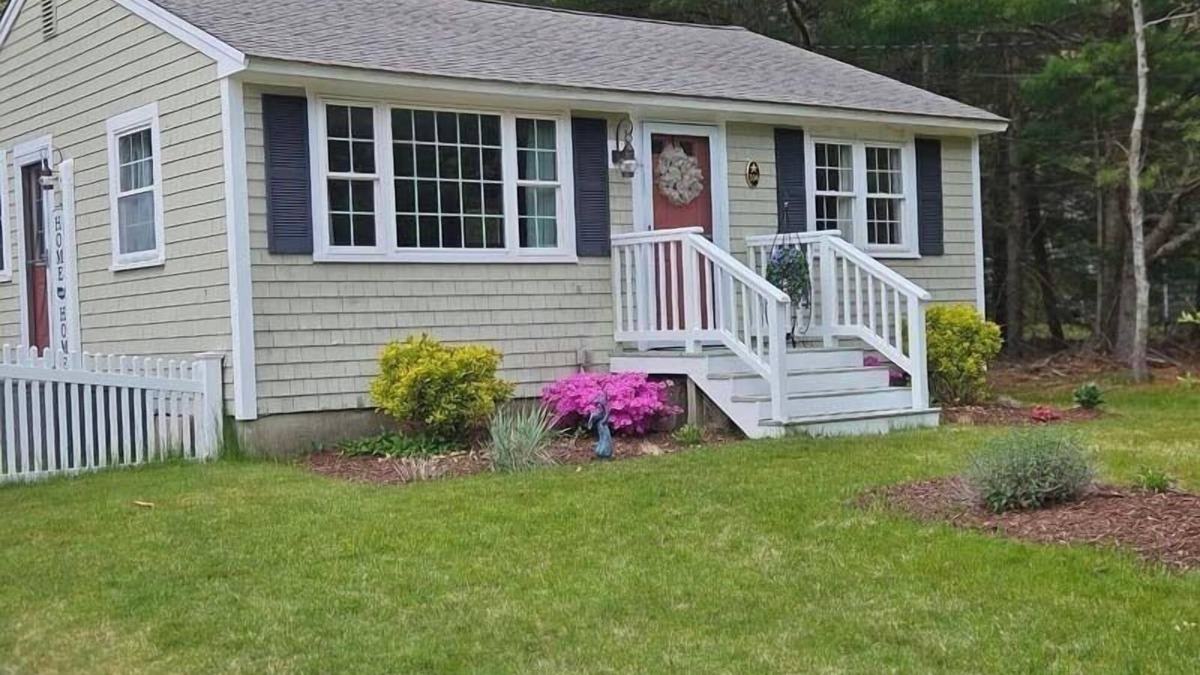 Cotuit House | Cotuit Getaway Near Beaches RPMS146