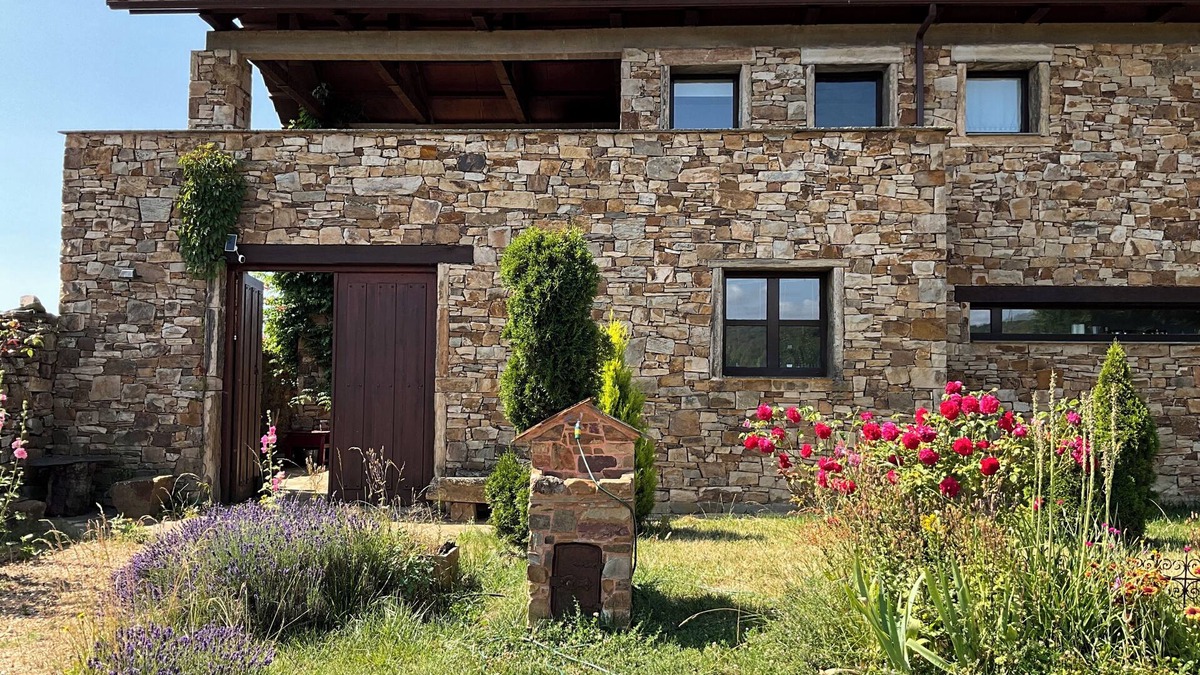 Castrillo De Los Polvazares House | Country house in Castrillo de los Polvazares in the Mountains of Leon
