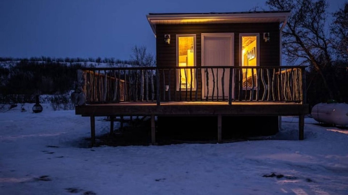 Swift Current House | Coulee Creek Cabin