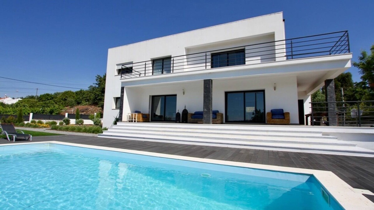 Sao Bartolomeu de Messines Villa | Country house 20 minutes from the beach. Unobstructed view. Wi-Fi. A/C.