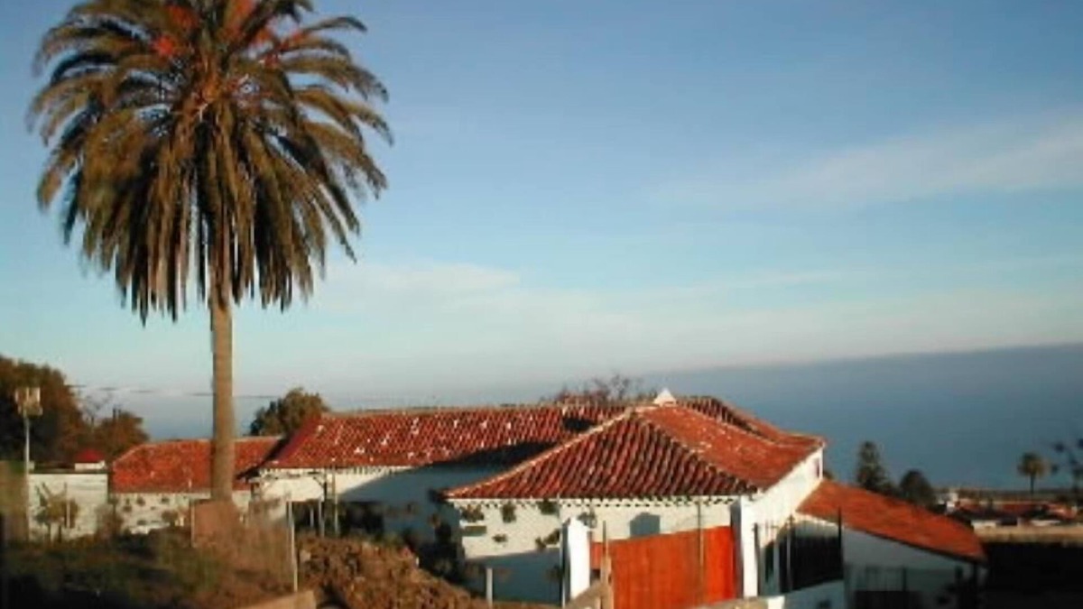 Valle de Guerra Cottage | country holiday home - Valle de GuerraLuxury Apartment block