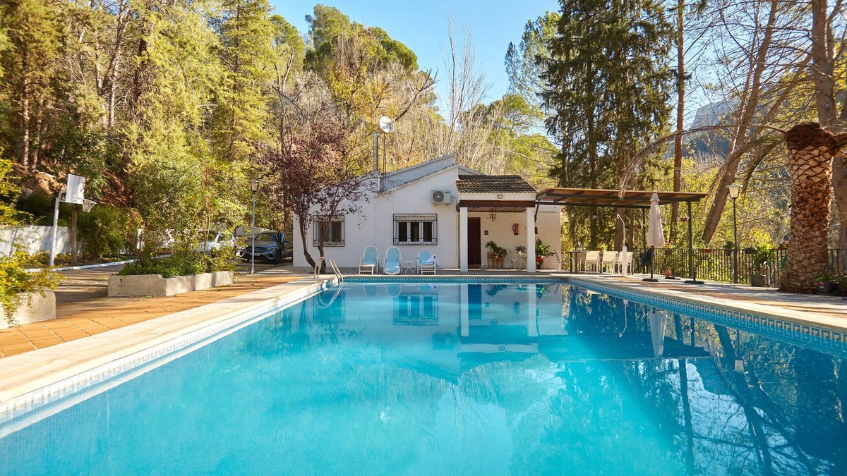 Villanueva del Arzobispo House | Country House 'Casa Arroyo Colmenar' with Mountain View, Pool and Air Conditioning