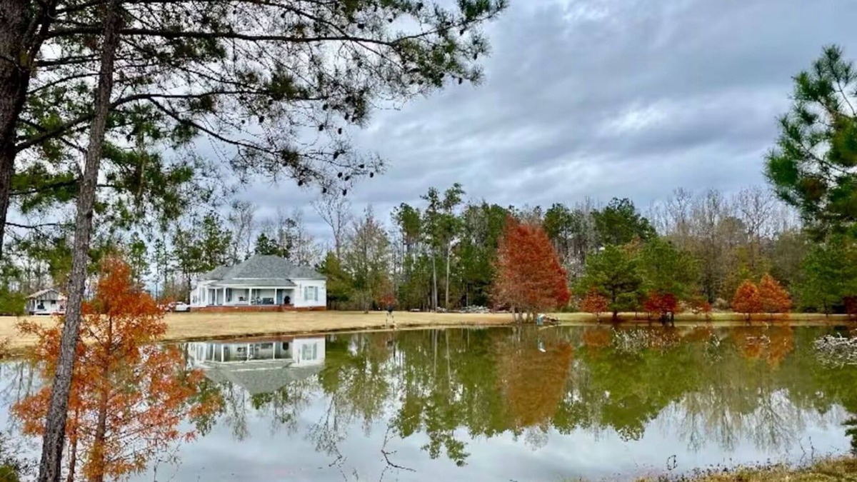 Sturgis House | Country 1888 farmhouse near MSU