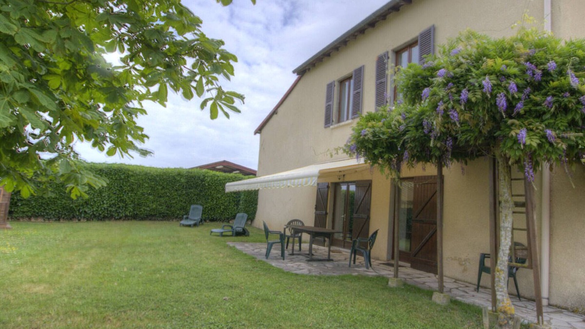 Notre-Dame-de-Boisset Cottage | Country cottage with stove, enclosed garden and WIFI