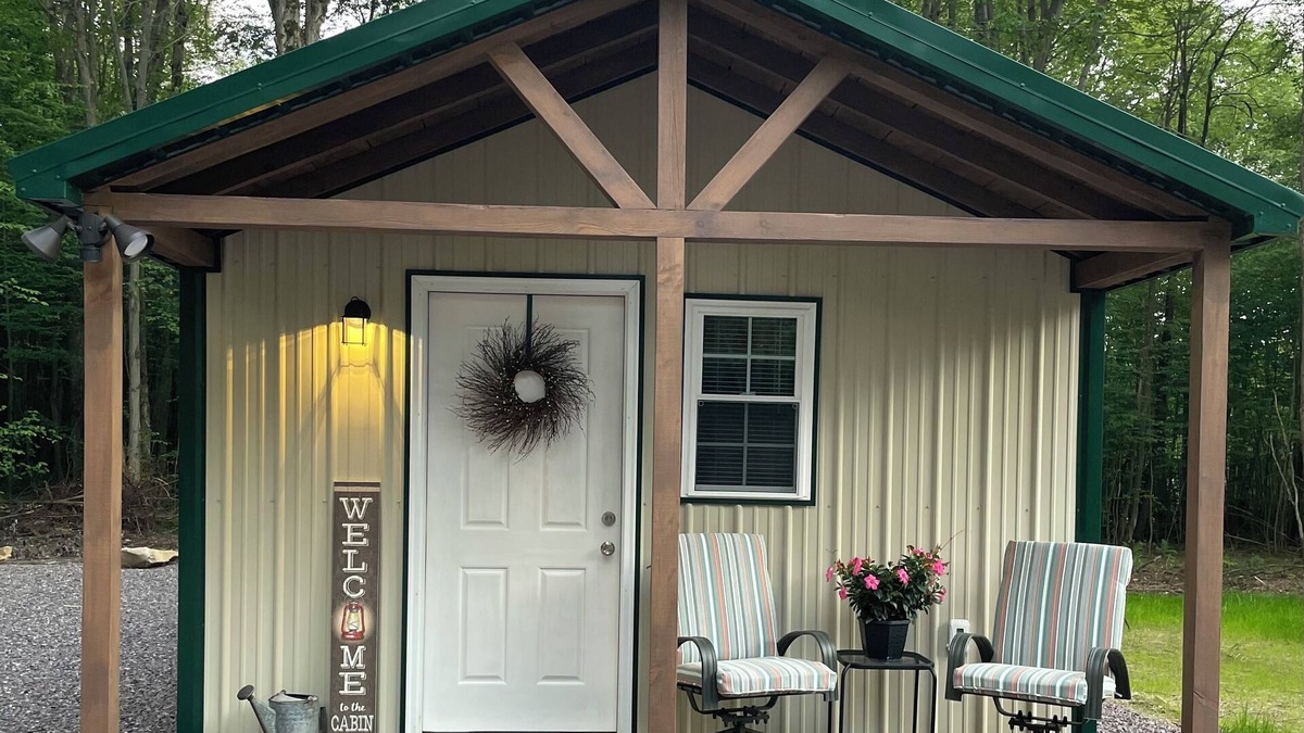 Central City Cabin | Country cabin 1. Minutes from Flight 93 Memorial/Mountain Ridge ATV Park.